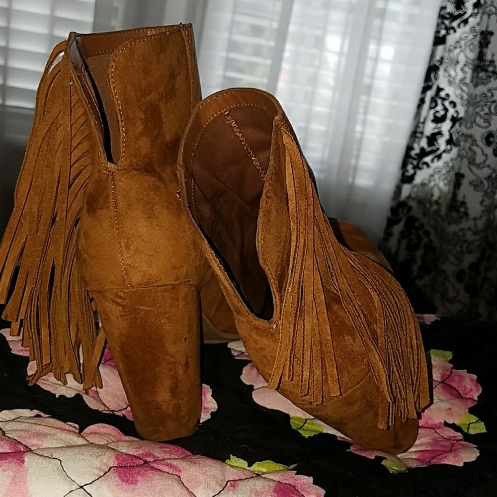 Boots - Picture 2 of 2